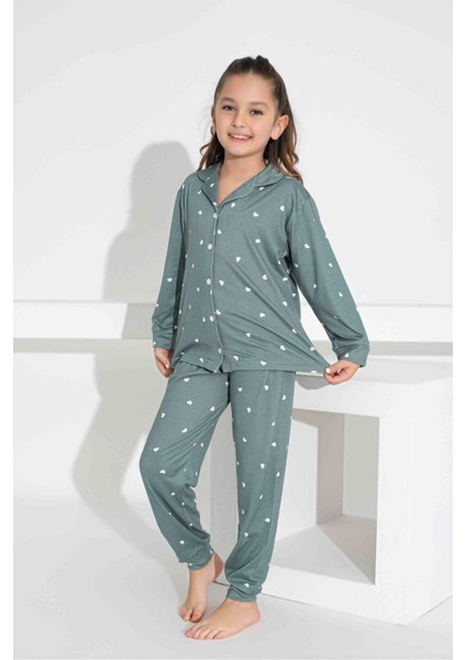 Kız Çocuk Kalp Desenli Düğmeli Uzun Kollu Pijama Takımı