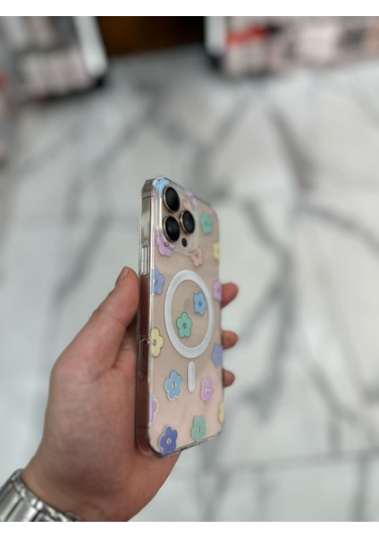iPhone 15 Pro Max Kılıf Parlak Papatya Tasarımlı Magsafe Kılıf Fiyonk Silikon Gümüş modelleri