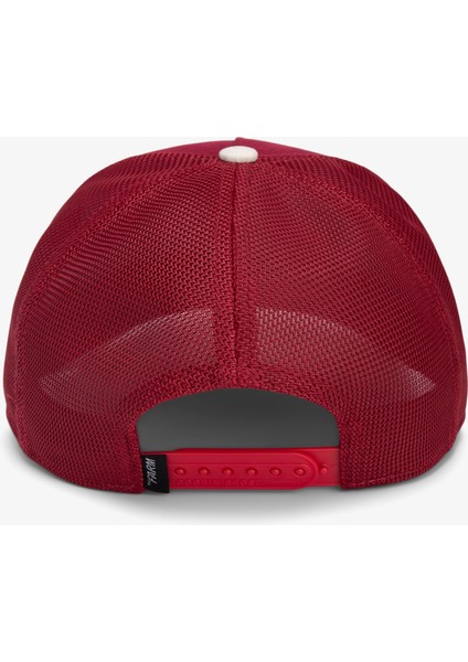 The Suede Bull.red
