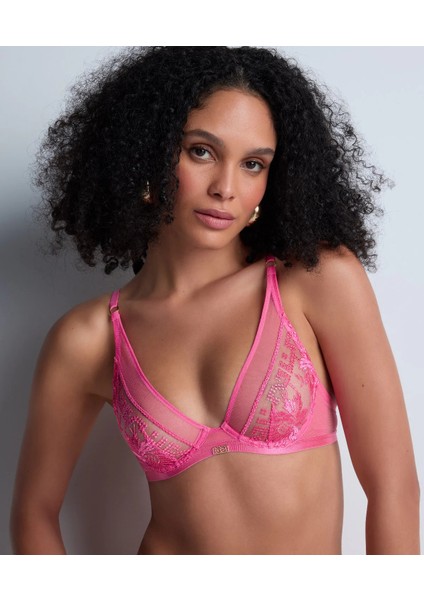 Rules Of Attraction Balenli Üçgen Sütyen, Şeffaf Tül, Fransız Nakışı, Altın Detaylı Askılar ve Takı Süslemeli Dekolte fiyatları