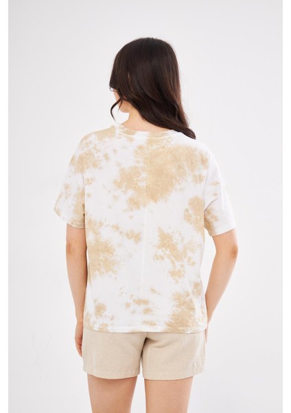 Kadın Kum Desenli Kısa Kollu T-Shirt fırsatları