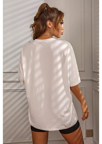 Kadın Kırık Beyaz Venice California Oversize T-Shirt modelleri