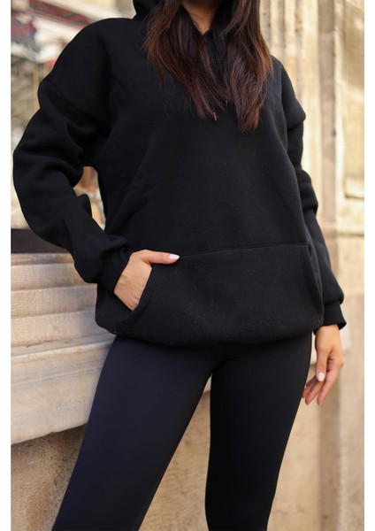 Kadın Siyah Düz Kapüşonlu Oversize 3 Iplik Şardonlu Salaş Bol Kesim Hoodie Sweatshirt