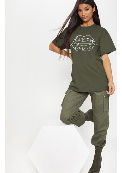 Kadın Kırmızı Love Is Oversize T-Shirt