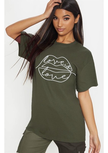 Kadın Kırmızı Love Is Oversize T-Shirt fiyatları
