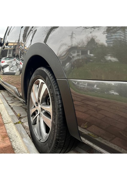 Peugeot Expert Traveller Dodik Seti - Çamurluk (8 Parça) | 2017 ve Sonrası modelleri