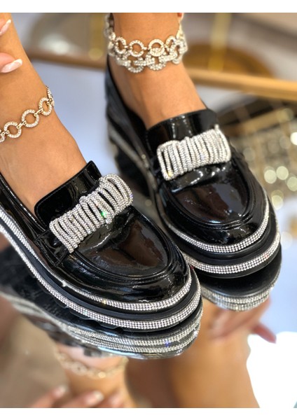 Dulya Kristal Taşlı Rugan Loafer Siyah fırsatları
