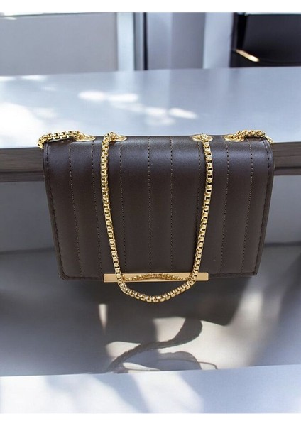 Kadın El Ve Omuz Çantası Şık Tasarım Yeni Sezon En:19cm Yükseklık:12cm fırsatları