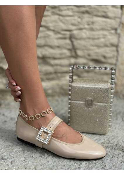 Anata Kristal Taşlı Rugan Babet Krem fırsatları