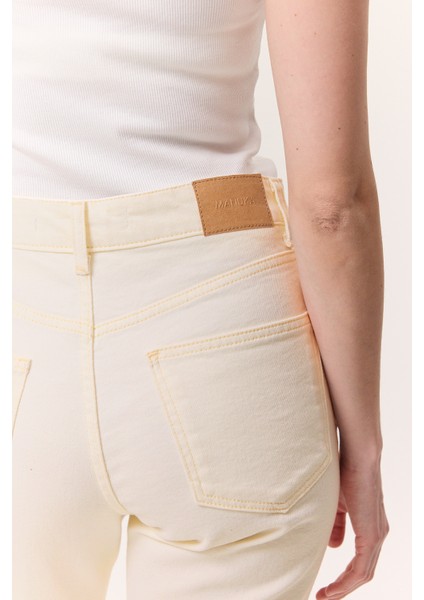 Yüksek Bel Flare Paça Jean Ekru modelleri