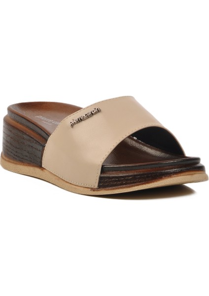 Bej Deri Kadın Terlik modelleri