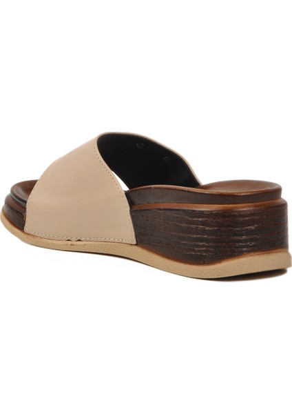 Bej Deri Kadın Terlik fırsatları