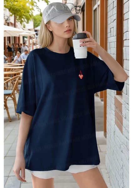 Kadın Lacivert Kupa As Kuru Kafa Oversize Fit Bol Geniş Kalıp Salaş Kesim T-Shirt