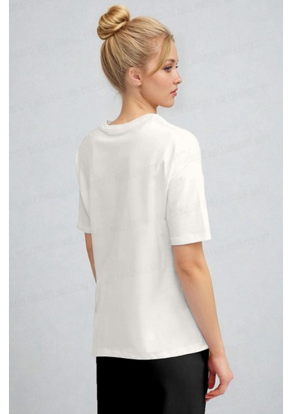 Kadın Ekru Beyaz Renaissance Regular Fit Normal Kalıp T-Shirt modelleri