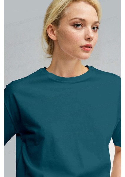 Kadın Petrol Mavisi Nefes Alan Bisiklet Yaka Regular Fit Normal Kesim Baskisiz Basic T-Shirt fiyatları