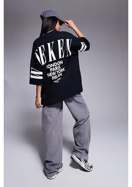 Kadın Siyah Weekend Oversize Fit Bol Geniş Kalıp Salaş Kesim T-Shirt fiyatları