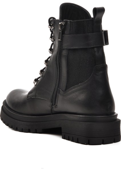 Siyah Kadın Bot fırsatları