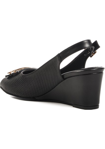 Siyah Dolgu Topuk Kadın Topuklu Ayakkabı fırsatları