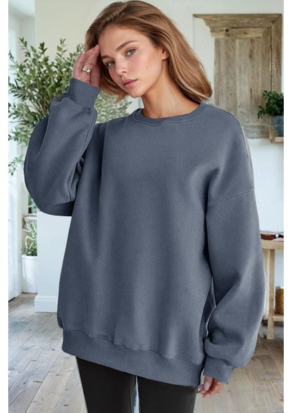 Kadın Petrol Füme Basic 0 Sıfır Yaka Baskısız Düz Oversize Salaş Bol Kesim Polar Sweatshirt modelleri