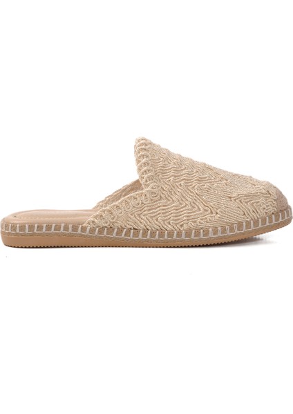 Bej Önü Kapalı Triko Kadın Ev Terliği