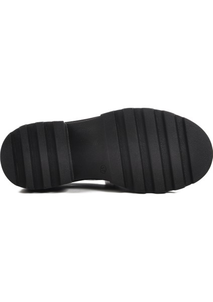 Siyah Rugan Kadın Loafer Ayakkabı