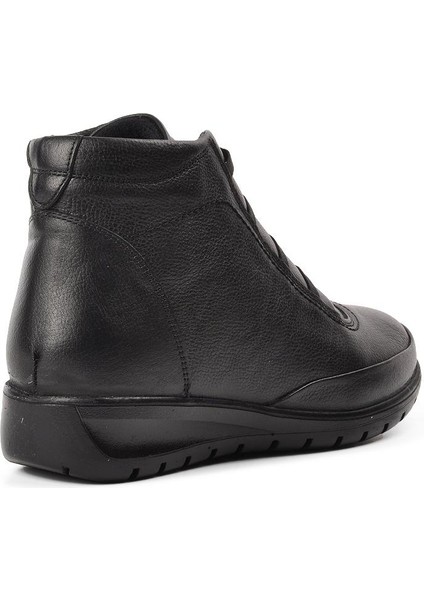 Siyah Deri Kadın Bot fırsatları