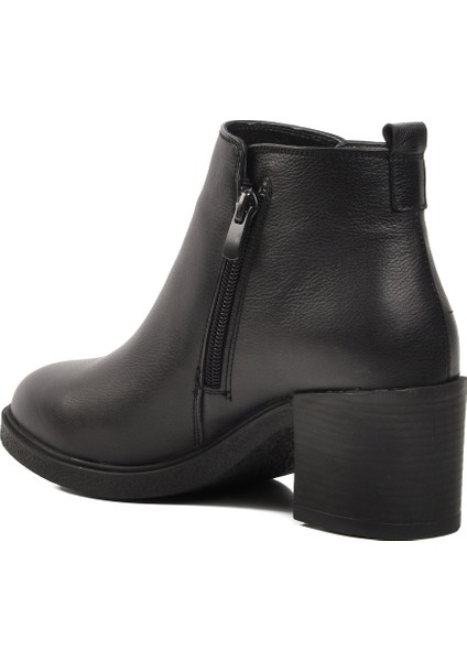 Siyah Kadın Bot fırsatları