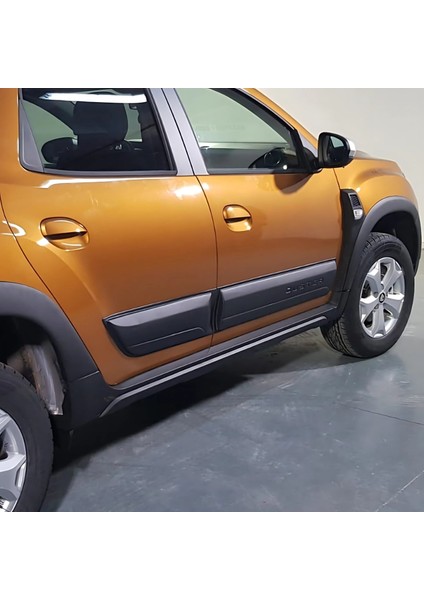 Dacia Duster Dodik Kapı Seti (4 Parça) | (2018-2024)
