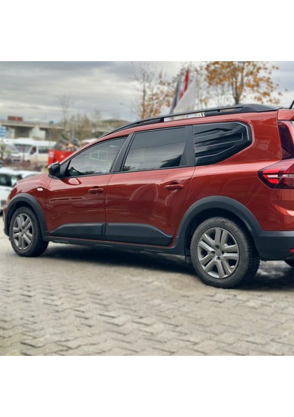 Dacia Jogger Dodik Kapı Seti (4 Parça) | (2022+)