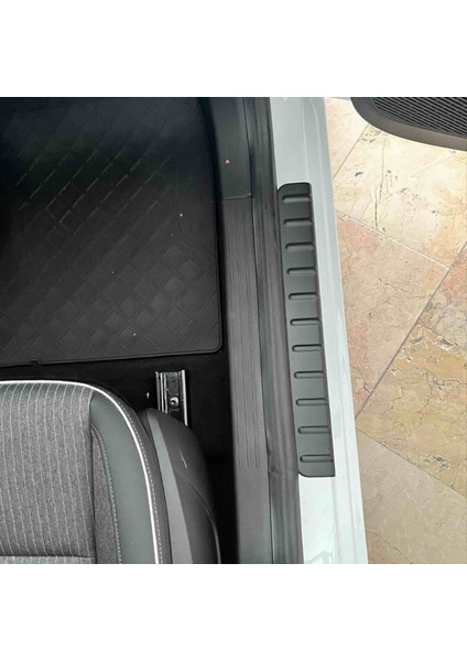 Renault Clio 5 Kapı Eşiği - ABS (4 Parça) | 2019 ve Sonrası, HB fırsatları