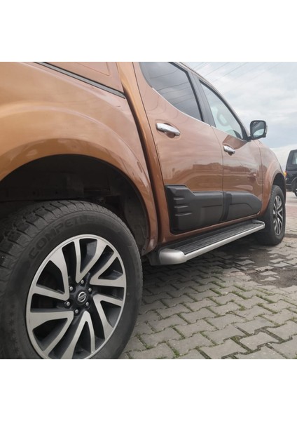 Nissan Navara Dodik Kapı Seti (4 Parça) | (2015-2020)