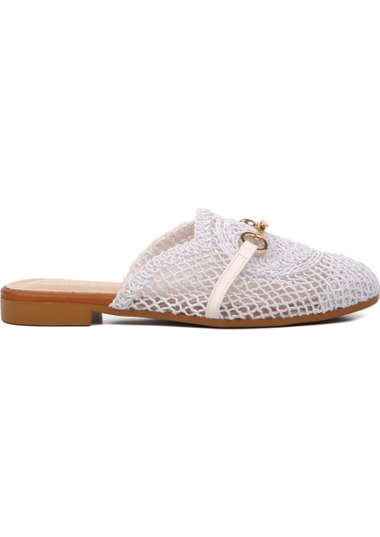 Beyaz Kadın Terlik