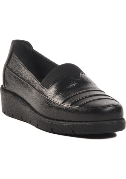 Siyah Deri Kadın Günlük Ayakkabı modelleri