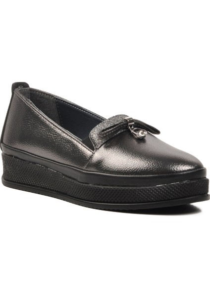 Gri Gümüş Platin Kadın Düz Rahat Günlük Ayakkabı modelleri