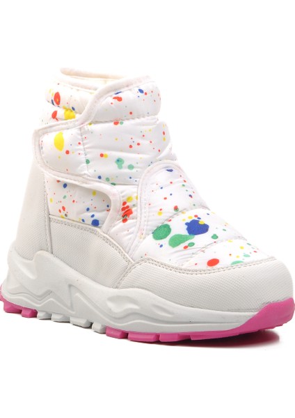 Beyaz Çocuk Kar Botu modelleri