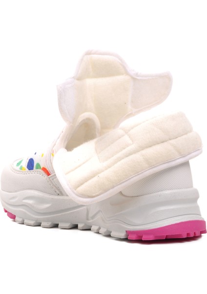 Beyaz Çocuk Kar Botu fırsatları