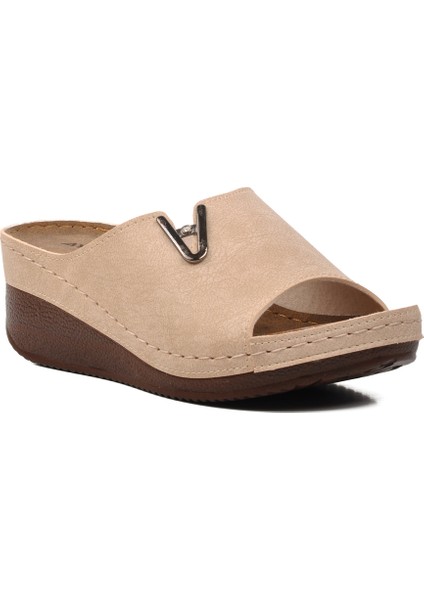 Bej Kadın Terlik modelleri