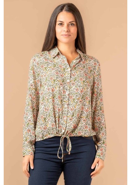 Kadın Yeşil Çiçek Desenli Düğmeli Rahat Kesim Gömlek - Günlük ve Şık Kombinler Için