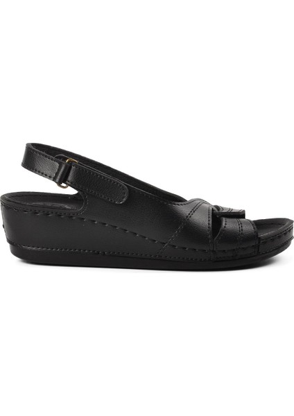 Siyah Kadın Düz Sandalet