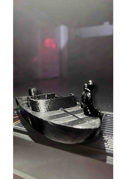 Teknede Oturan Çift 12X5 cm Siyah fiyatları