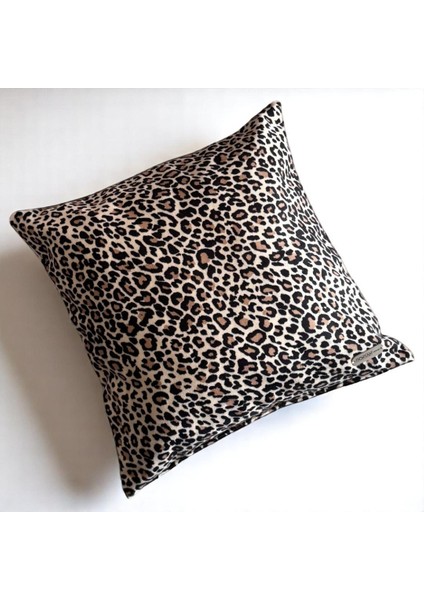 Leopar Bej Süet Dijital Baskılı 2'li Set Kare Dekoratif Kırlent Kılıfı - Çift Taraflı Bej Renk 45 x 45 fırsatları