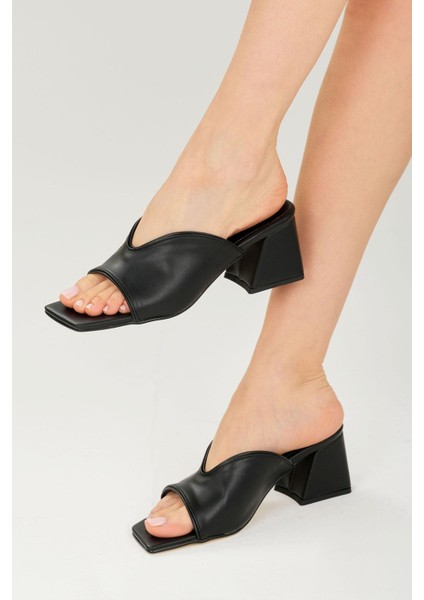 Gabi Siyah Renk Topuklu Terlik Kadın Ayakkabı