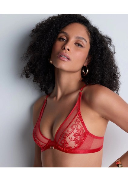 Rules Of Attraction Balenli Üçgen Sütyen, Şeffaf Tül, Fransız Nakışı, Altın Detaylı Askılar ve Takı Süslemeli Dekolte fiyatları