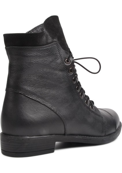Siyah Deri Kadın Bot fırsatları