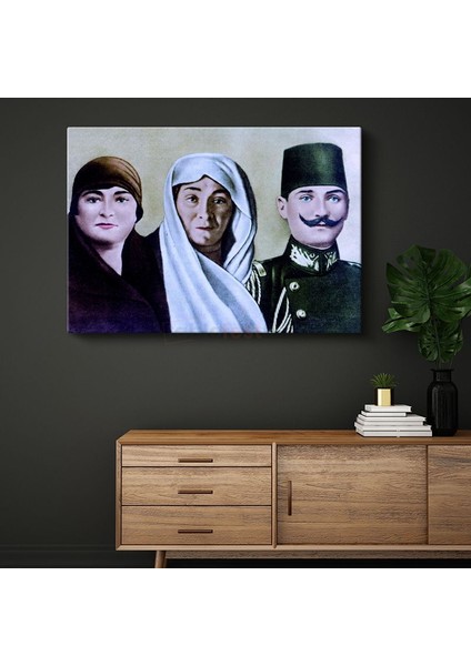 Atatürk Ailesi - Tarihi Aile Portresi Kanvas Tablo