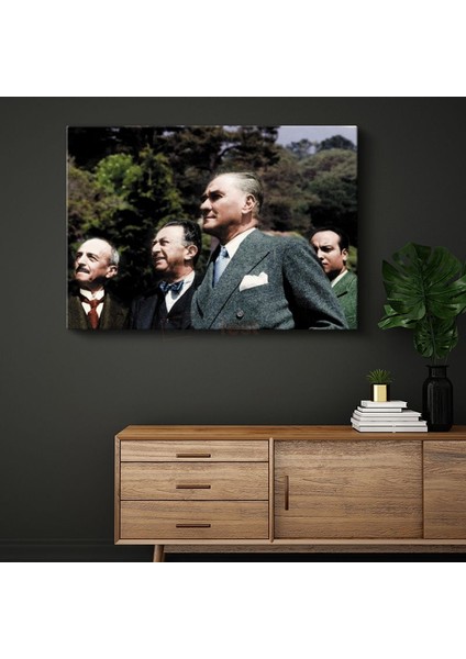 Atatürk ve Devlet Adamları - Doğa Gezisinde Kanvas Tablo