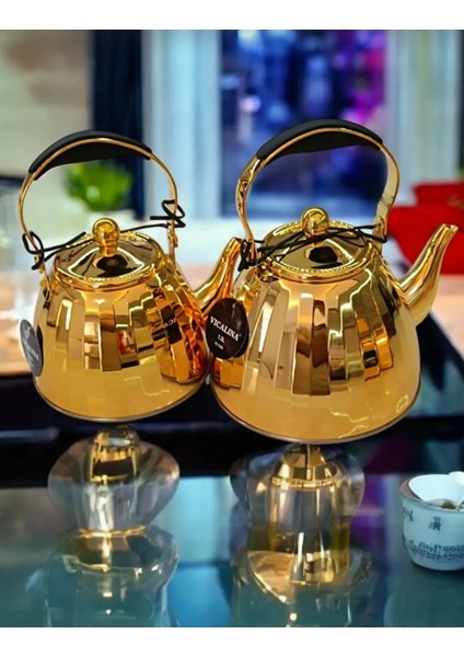 Demliği 1,5l Çaydanlığı 3l Altın Rengi Web Renk Seçeneği, Modern ve Sofistike Bir Görünüm Sağlar. fırsatları