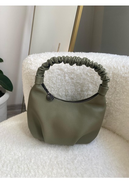 Kadın Büzgü Kol Detaylı El Ve Omuz Çantası modelleri