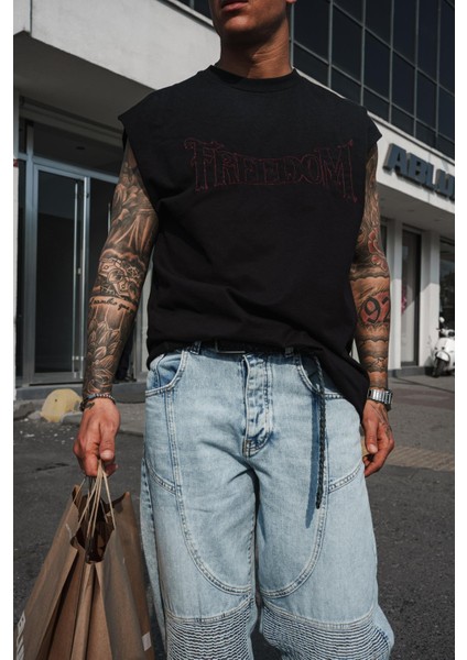 Erkek Önü Işlemeli Oversize Yıkamalı Kolsuz T-Shirt Siyah