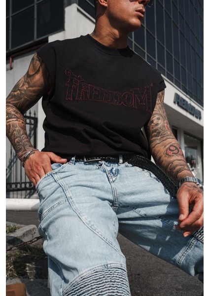 Erkek Önü Işlemeli Oversize Yıkamalı Kolsuz T-Shirt Siyah fiyatları